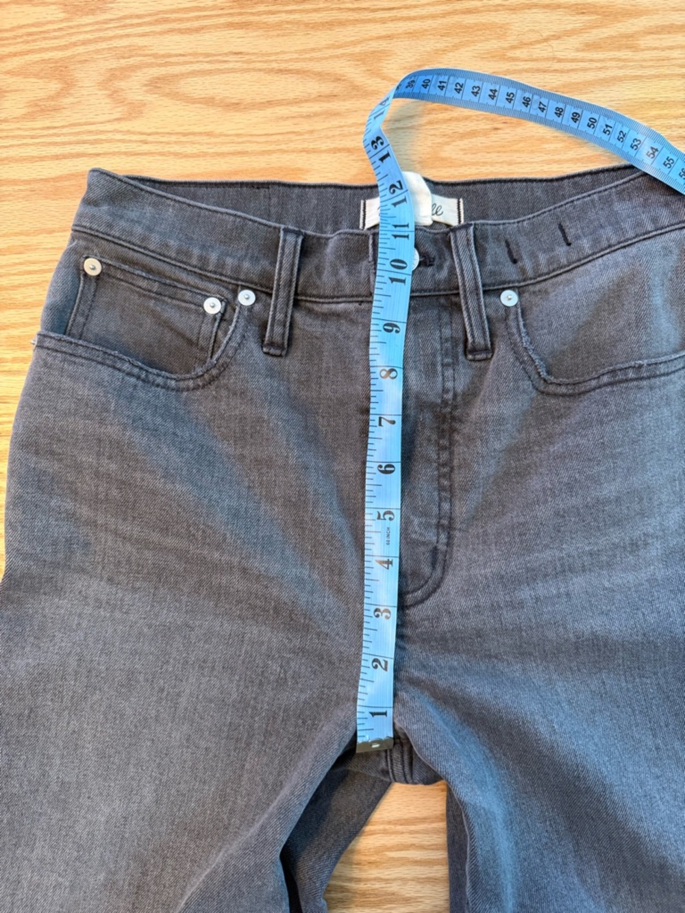 Madewell The Perfect Vintage Jean in Connell Wash: Ripped Edition 27 High-Rise - Picture 10 of 13